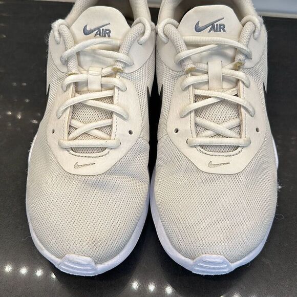 NIKE Women's Air Max Oketo Track & Field Shoes - Picture 8 of 15